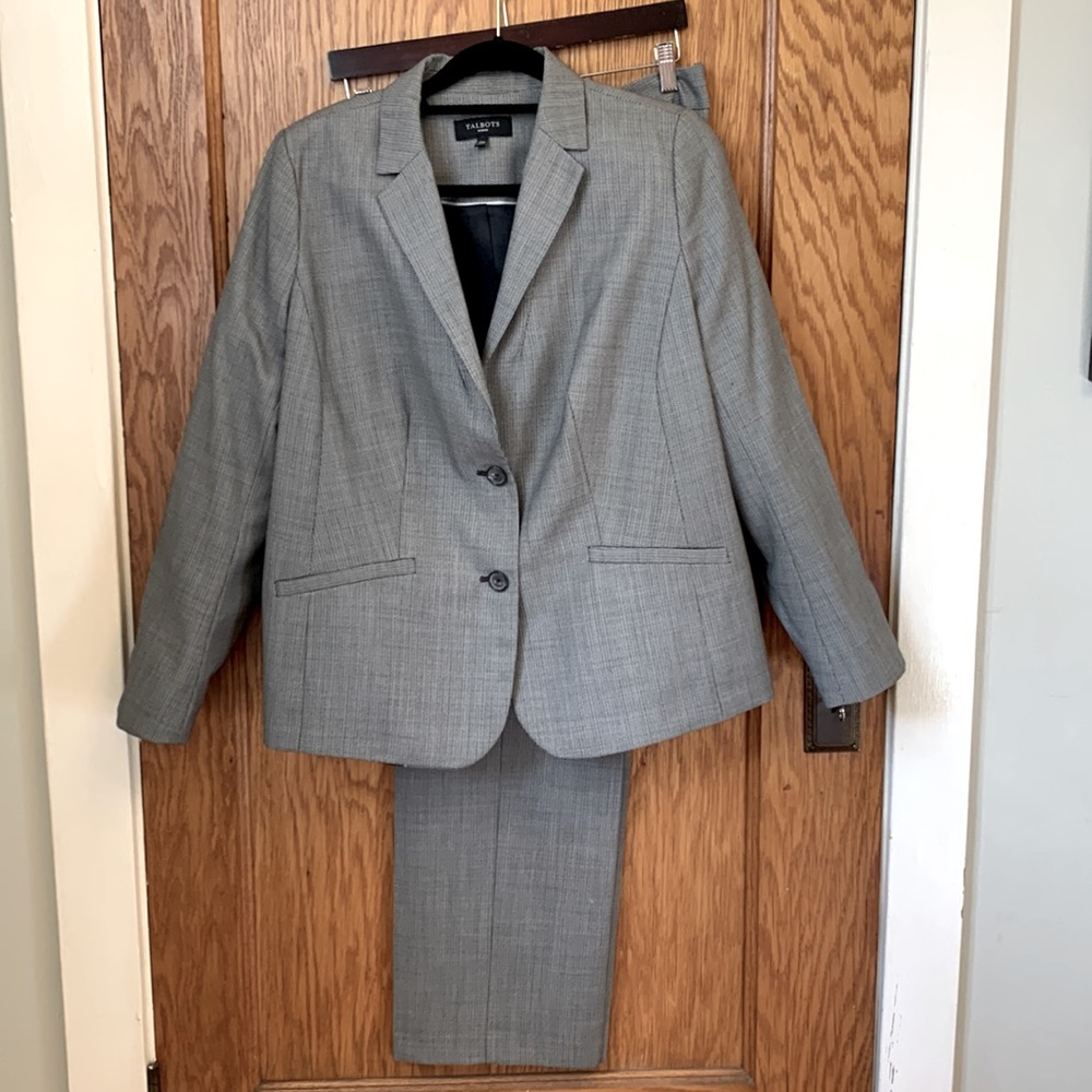 Plus, 14W; Talbots; pant suit